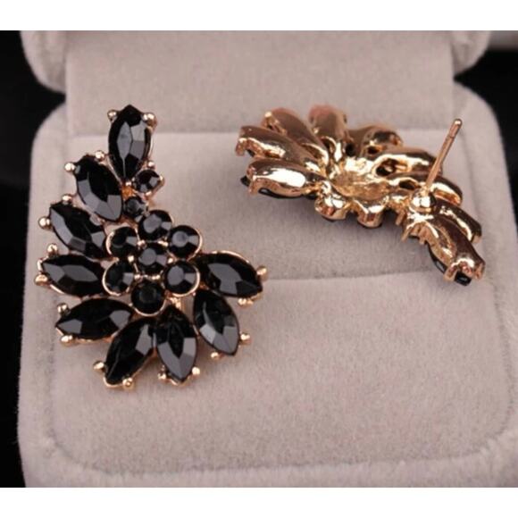 Black Crystal Stud Earrings - Picture 2 of 2